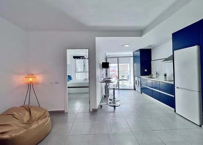 Apartamento Con Terraza Y Vistas